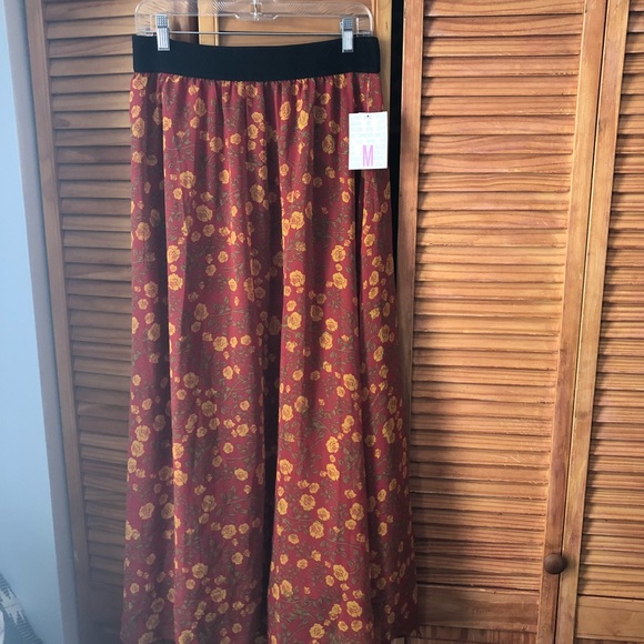 NWT Medium LuLaRoe Lucy Skirt - Picture 3 of 4
